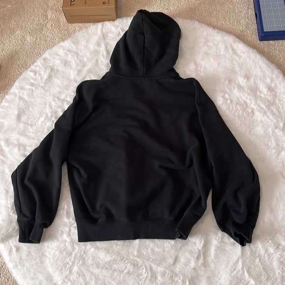 H&M black zip up hoodie - Picture 4 of 4